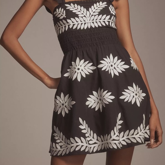 By Anthropologie Ruffle-Strap Embroidered Smocked Mini Dress Black & White M NWT - Picture 4 of 5